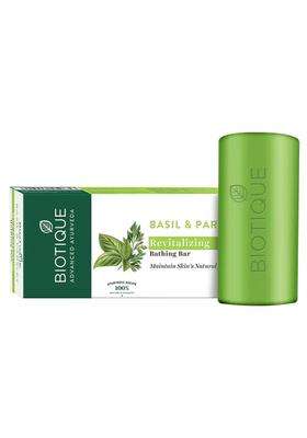 Biotique Basil & Parsley Revitalizing Bathing Bar 150 g | Authentic Traditional Formula | Ayurvedic and Organically Pure | Maintains Skin’s Natural pH
