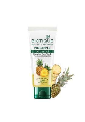 Biotique Pineapple Oil Control Foaming Face Wash 150 ml | Hydrates dry skin | Eliminates Excess Oil | Evens Skin Tone | 100% Botanical Extracts