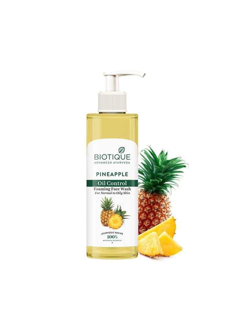 Biotique Pineapple Oil Control Foaming Face Wash 200 ml | Hydrates dry skin | Eliminates Excess Oil | Evens Skin Tone | 100% Botanical Extracts - Indya
