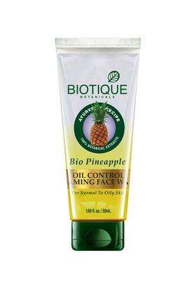 Biotique Bio Pineapple Oil Control Foaming Face Wash, 50 ml