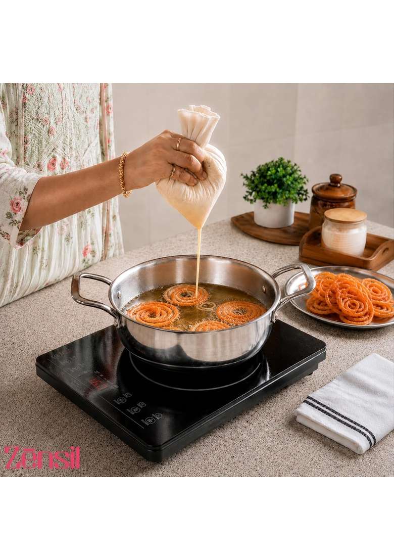 ZENSIL Lumora Triply Stainless Steel Jalebi Kadhai Wok | 3.5 L | 3.7 Qt | 28 cm | 11 Inch | Induction Compatible | Heavy Bottom | With Lid - Indya