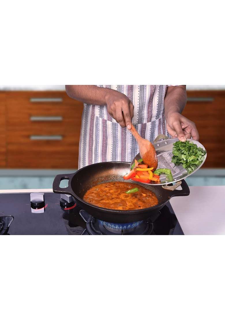 The Indus Valley Super Smooth Cast Iron Kadai Wok | 2.5 L | 2.6 Qt | 25.4 cm | 10 Inch | Non-Toxic | Pre-Seasoned | Non-Stick - Indya