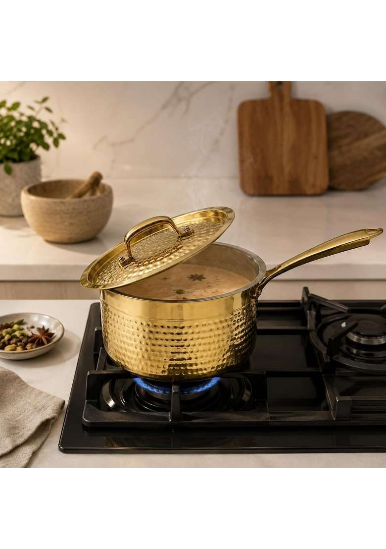 SHIV SHAKTI ARTS Brass Saucepan with Lid and Long Handle | 1.8 L | 1.9 Qt | Hammered Finish - Indya