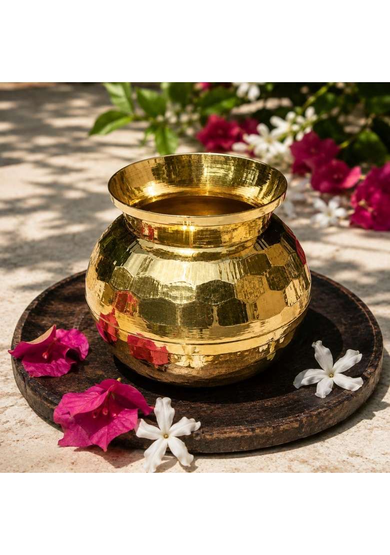 Pure Source India Diamond Cut Brass Lota Water Pot for Puja | 1000 ml | 33.8 fl oz | 5.5 Inch - Indya