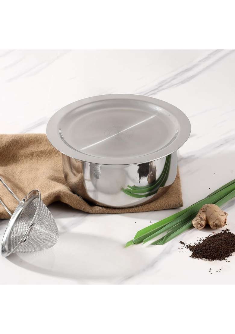Vinod Platinum Triply Stainless Steel Tope Cooking Pot with Stainless Steel Lid Capacity | 2.5 L | 2.6 Qt | 18 cm | 7.1 Inch | Induction Compatible - Indya