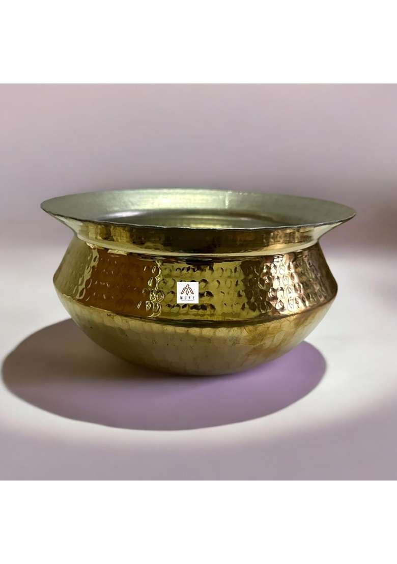 MUKE Brass Handi Sipri with Hammered Shinny Finish for Kitchen Cookwere Pot Patila | 2 L | 2.1 Qt - Indya