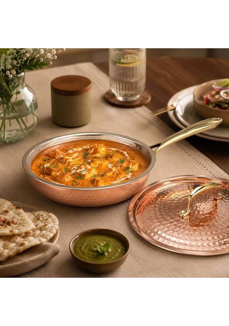 SHIV SHAKTI ARTS Copper Fry Pan with Lid and Long Brass Handle | 1.5 L | 1.6 Qt | Hammered Finish - Indya