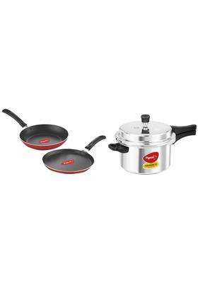 Pigeon Favourite Induction Base Aluminium Pressure Cooker with Outer Lid | 5 L | 5.3 Qt | Non-Stick