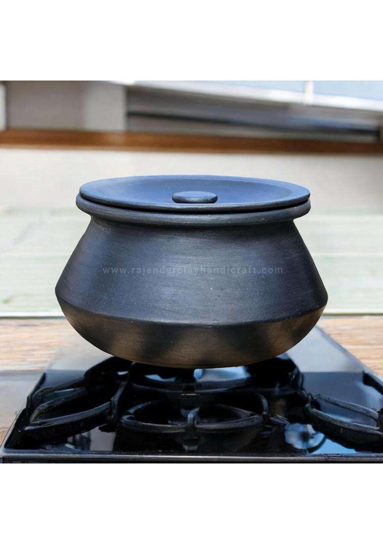 RAJENDER CLAY HANDICRAFT Black Clay Handcrafted Cooking Pot with Lid | 5 L | 5.3 Qt - Indya