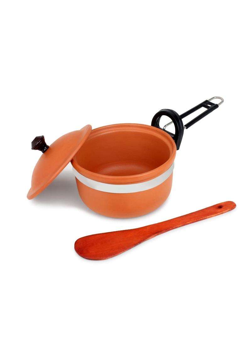 KSI Handmade Terracotta Clay Saucepan with Lid and Wooden Spatula | 1.5 L | 1.6 Qt | Non-Toxic - Indya