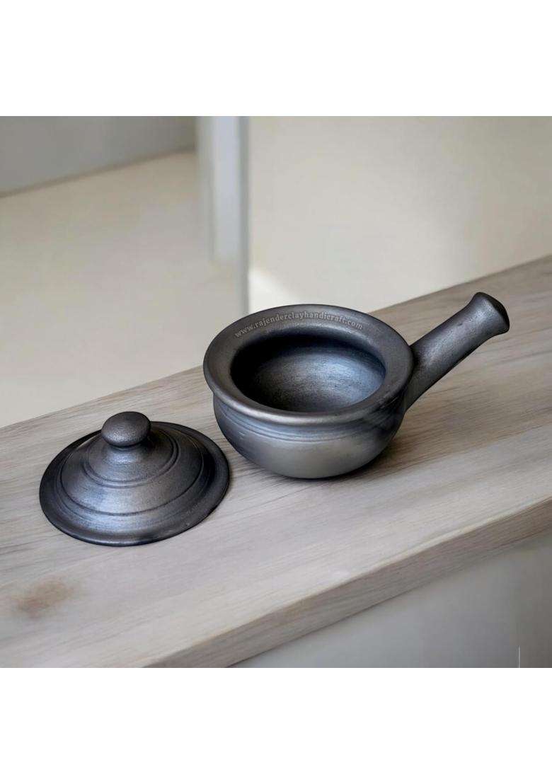 RAJENDER CLAY HANDICRAFT Handcrafted Black Clay Cooking Pot with Lid | 1 L | 1.1 Qt - Indya
