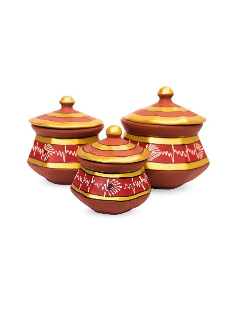 Terra Charms Red Clay Pehel Handi Cooking Pot | 1.5 L | 1.6 Qt | 3-Piece Set | Handcrafted - Indya