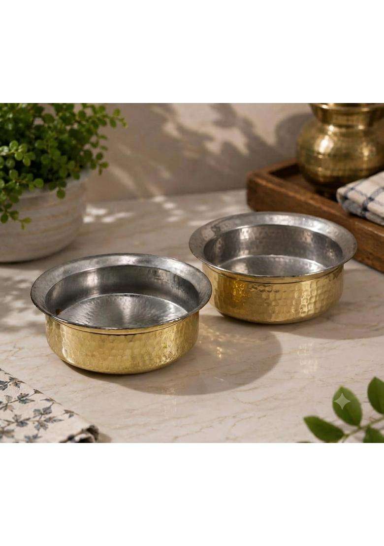 SHAAN mfg. Brass Hammered Lagan Handi for Cooking with Lid and Kalai Inside | 2500 ml | 84.5 fl oz | 2-Piece Set - Indya