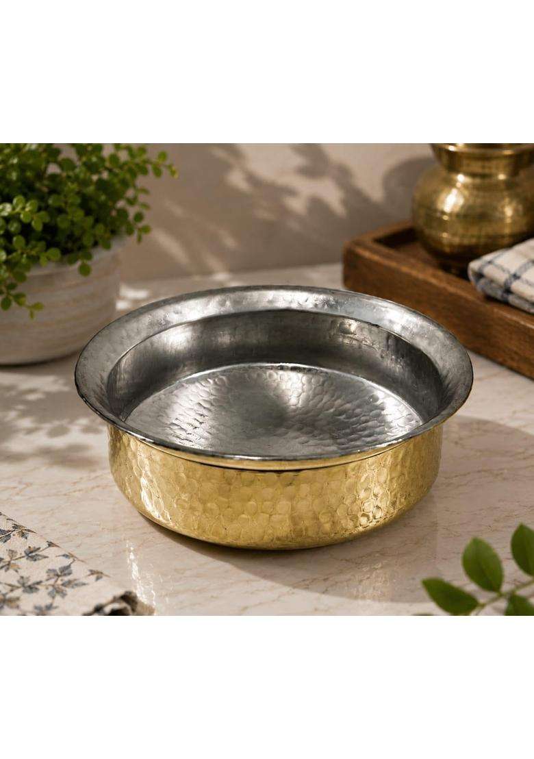SHAAN mfg. Brass Hammered Lagan Handi for Cooking with Lid and Kalai Inside | 2500 ml | 84.5 fl oz | 2-Piece Set - Indya