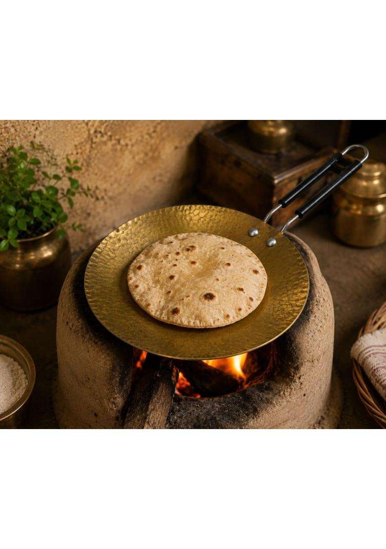 SHAAN mfg. New Brass Roti Tawa Flat Griddle Teflon Free Non-Toxic Tawa for Roti with PVC Handle | 26 cm | 10.2 Inch - Indya