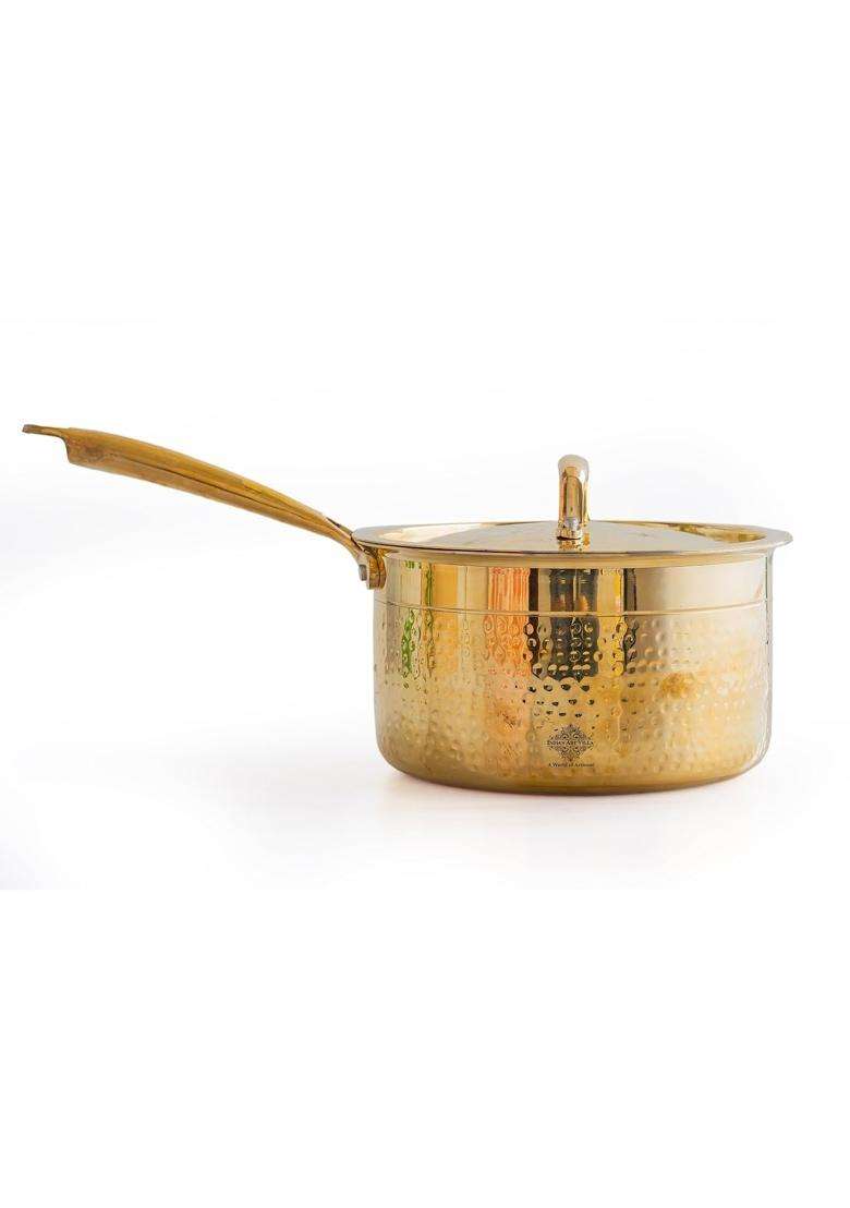 INDIAN ART VILLA Brass Hammered Long Handle Saucepan with Tin Lining and Lid | 2000 ml | 67.6 fl oz - Indya