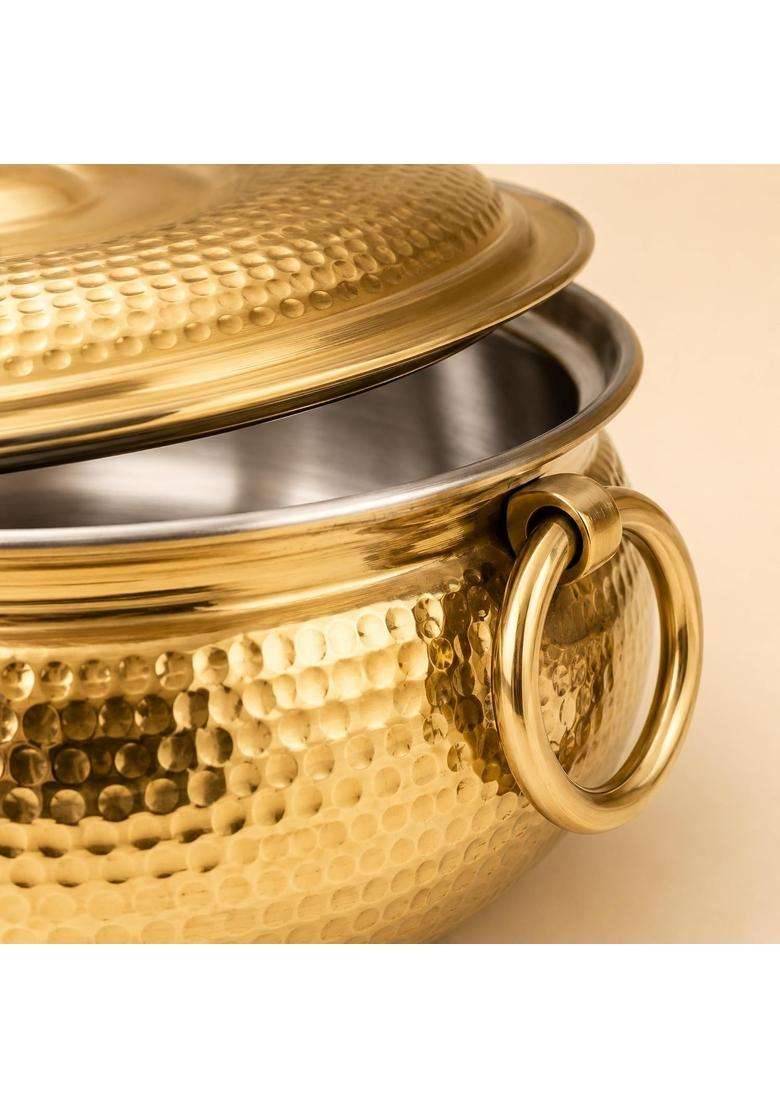 SHIV SHAKTI ARTS Brass Mughlai Lagan Handi with Lid and Ring Handles | 3.5 L | 3.7 Qt | Hammered Finish - Indya