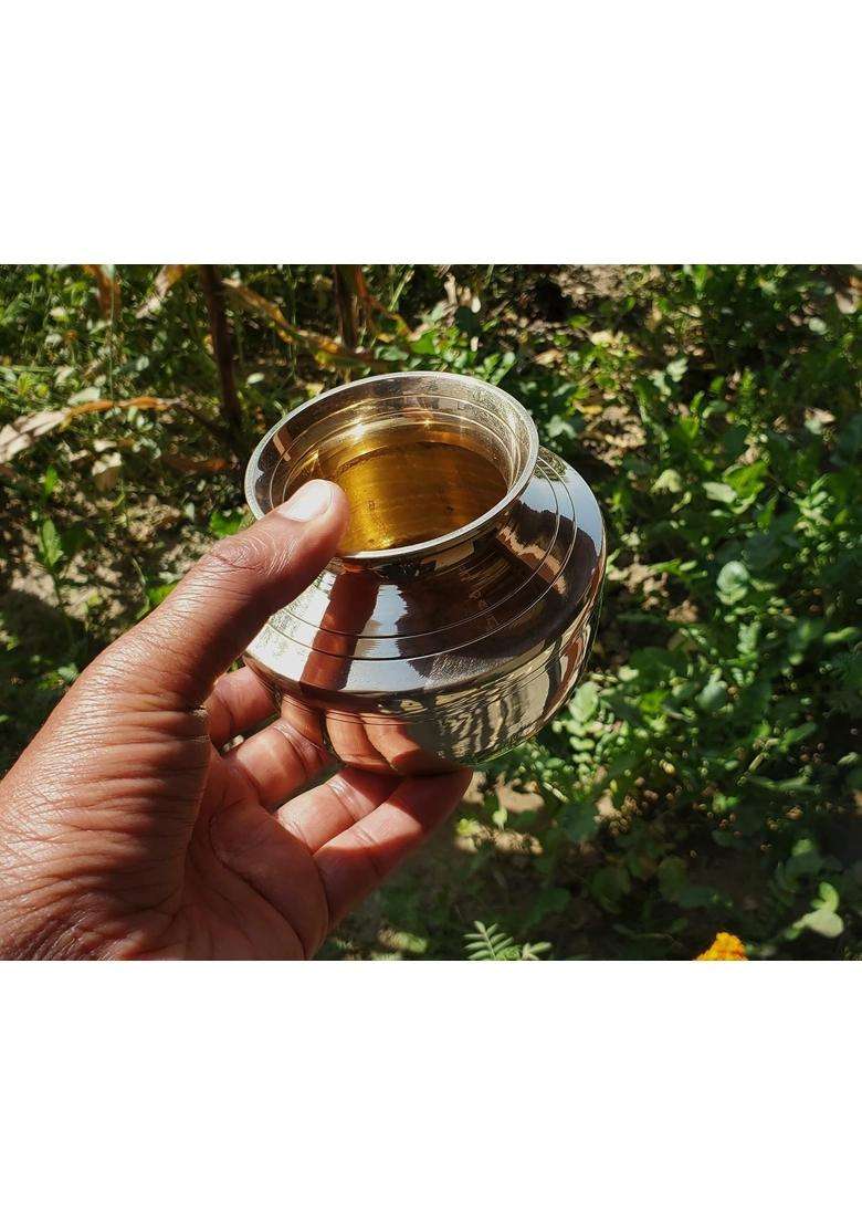 Pure Source India Brass Lota Water Pot for Puja Brass Kalash | 500 ml | 16.9 fl oz | 4 Inch - Indya