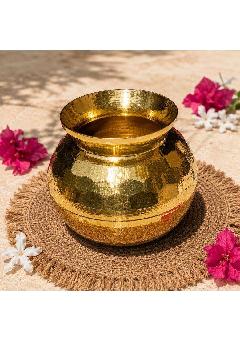 Pure Source India Diamond Cut Brass Lota Water Pot for Puja | 500 ml | 16.9 fl oz | 4 Inch - Indya