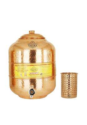 Taluka With T Logo Copper Hammer Water Pot Tank Dispenser with Glass Dinkware | 12 L | 12.7 Qt
