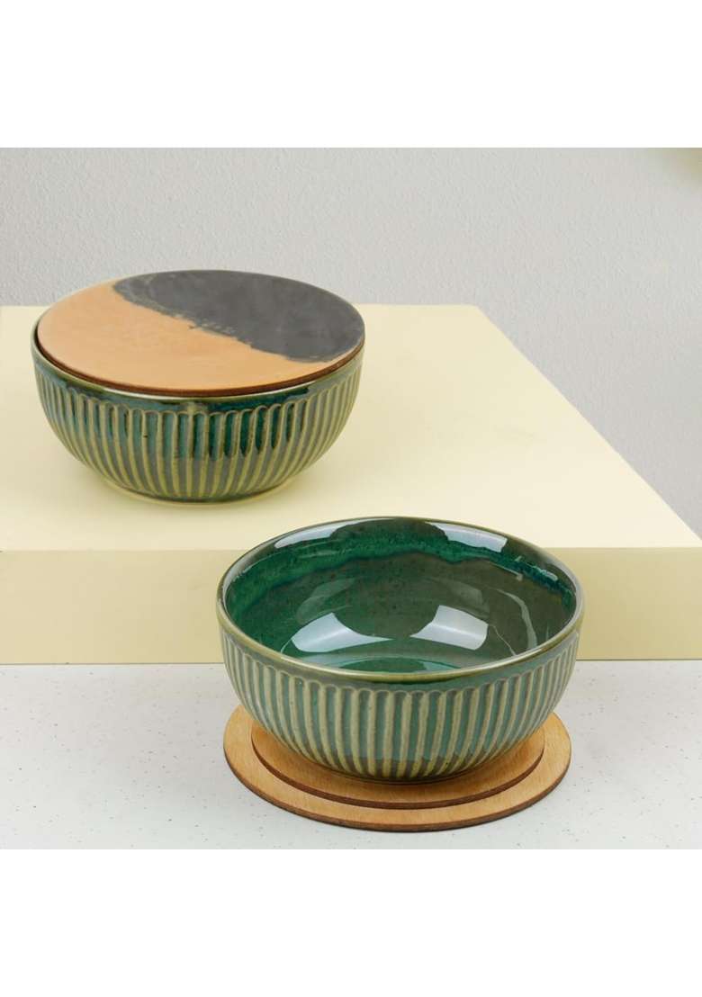 The Earth Store Set of Glam Green Ceramic Bowl with Multipurpose Uses Lid | 500 ml | 16.9 fl oz | 2-Piece Set | Dishwasher Safe | Microwave Safe - Indya