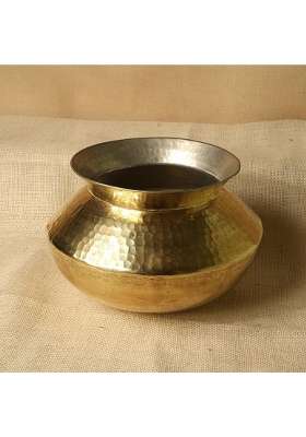 K.U.H.. Traditional Brass Handi Cooking Pot | 4 L | 4.2 Qt | Hammered Finish