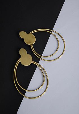 Gold Oval Sleek Stud Earrings 