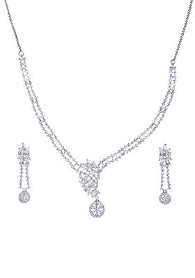 White Diamond Floral Bunch Earring Necklace Set 
