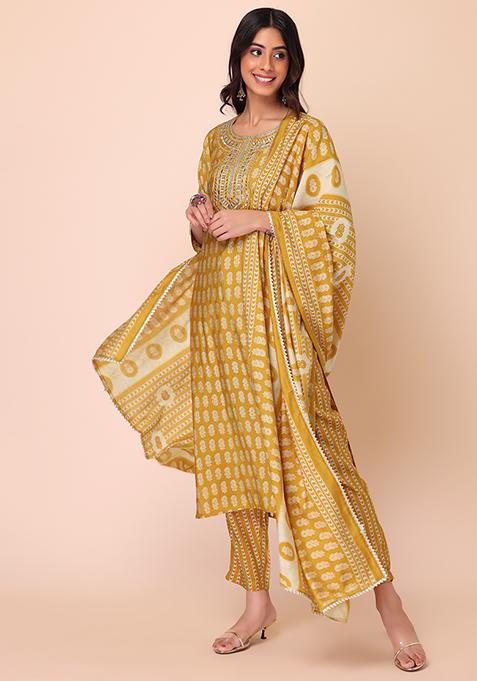 Mustard Yellow Muslin Kurta With Pants And Dupatta (Set of 3) 