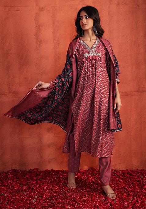 Maroon Printed Muslin Kurta With Pants And Dupatta (Set of 3) 