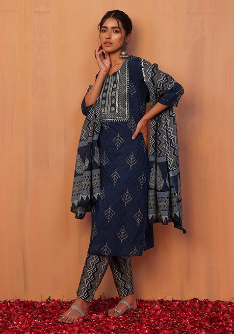 Navy Blue Floral Print Kurta With Geometric Print Pants And Dupatta (Set of 3)