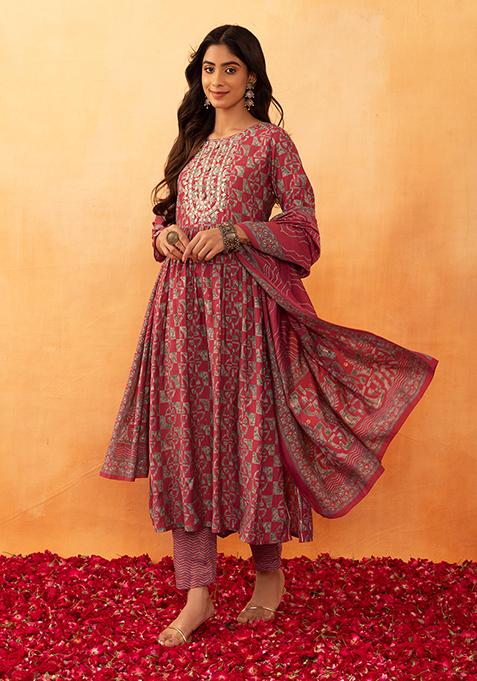 Rust Foil Abstract Print Muslin Kurta With Pants And Dupatta (Set of 3)
