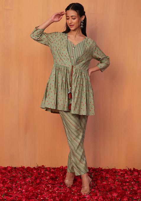 Pastel Green Printed Muslin Jacket With Bandhani Print Crop Top And Pants (Set of 3)