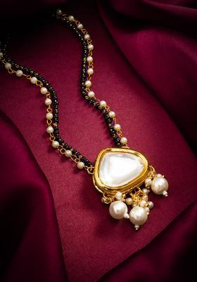 Golden Kundan Alloy Mangalsutra Set