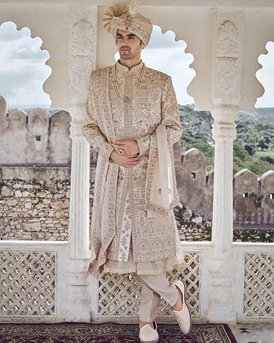 Groom